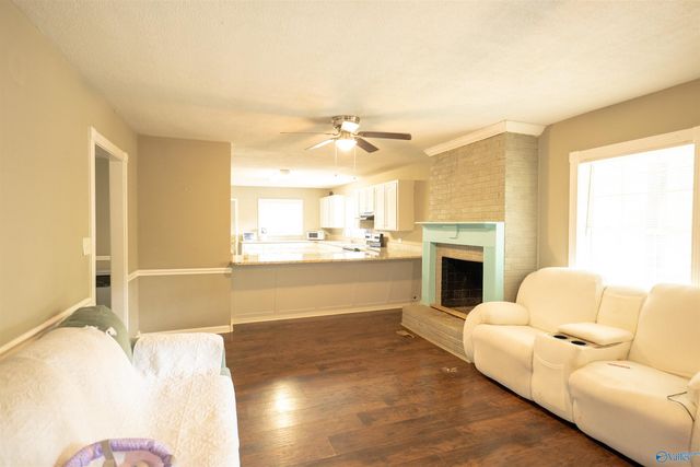 1050 Old Gurley Pike, New Hope, AL 35760