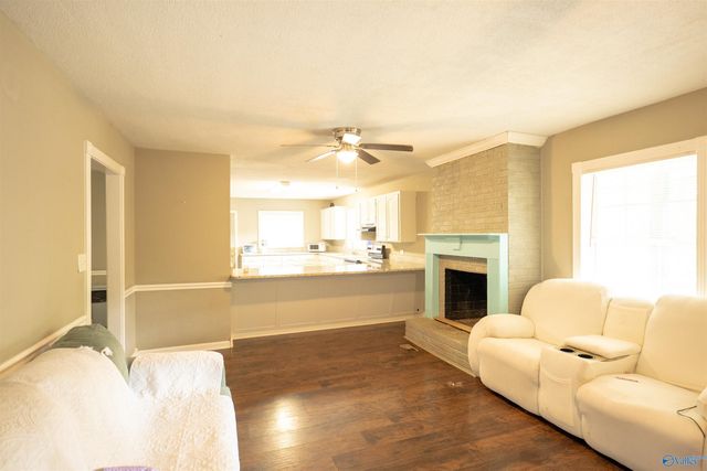 1050 Old Gurley Pike, New Hope, AL 35760