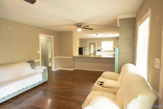 1050 Old Gurley Pike, New Hope, AL 35760