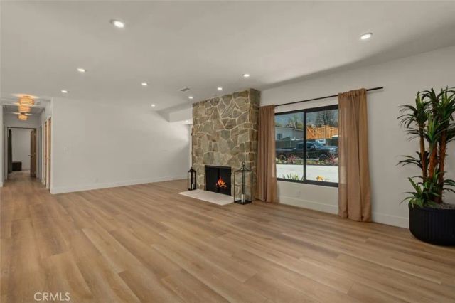 32 W Las Flores Drive, Altadena, CA 91001