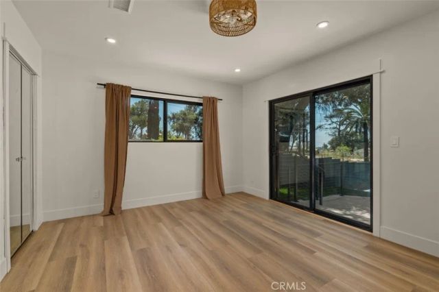 32 W Las Flores Drive, Altadena, CA 91001