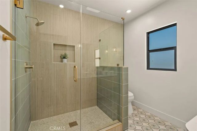 32 W Las Flores Drive, Altadena, CA 91001