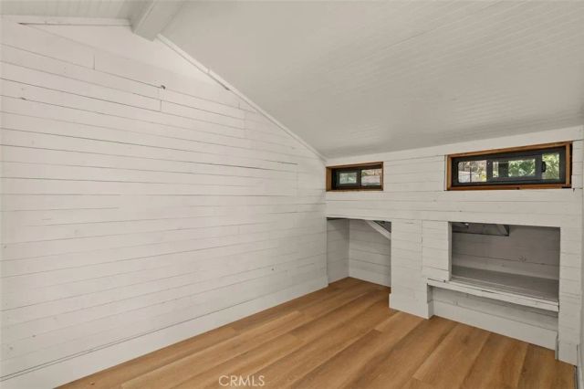 32 W Las Flores Drive, Altadena, CA 91001