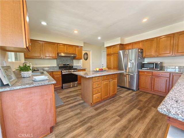 660 S Bradshawe Avenue, Monterey Park, CA 91754