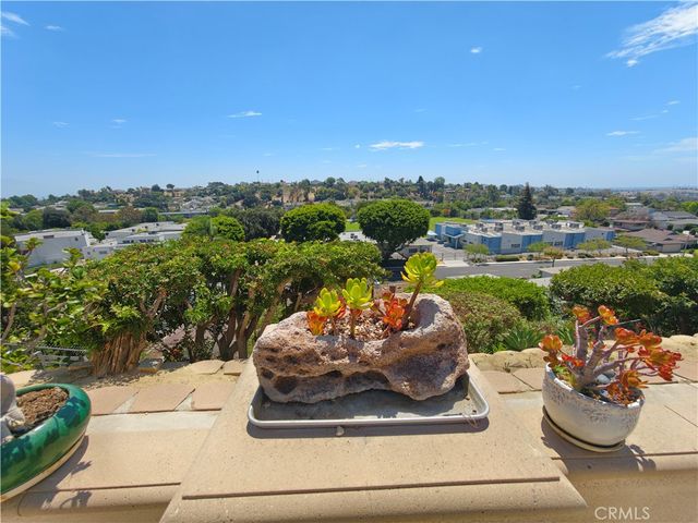 660 S Bradshawe Avenue, Monterey Park, CA 91754