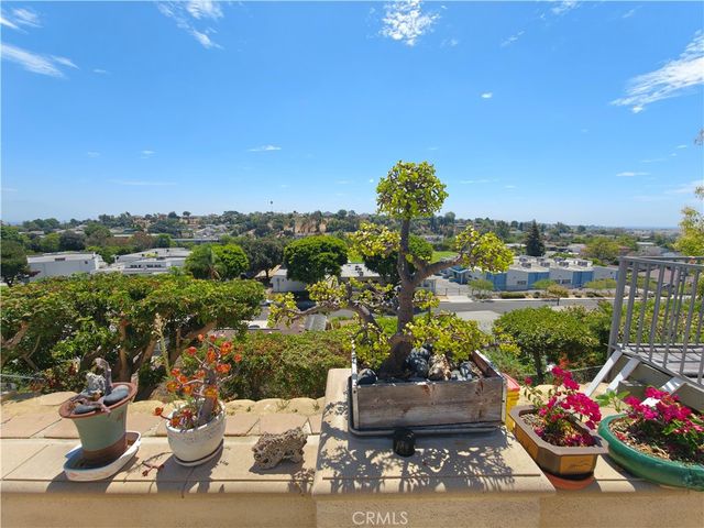 660 S Bradshawe Avenue, Monterey Park, CA 91754