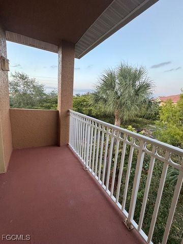 15605 Ocean Walk CIR 301, Fort Myers, FL 33908