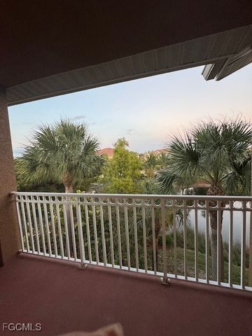 15605 Ocean Walk CIR 301, Fort Myers, FL 33908