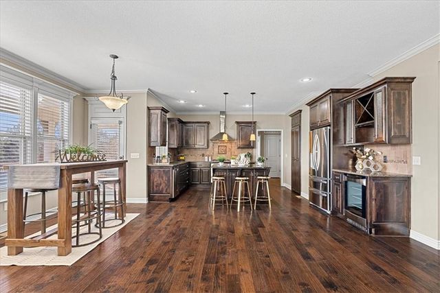 11307 W 158th Terrace, Overland Park, KS 66221