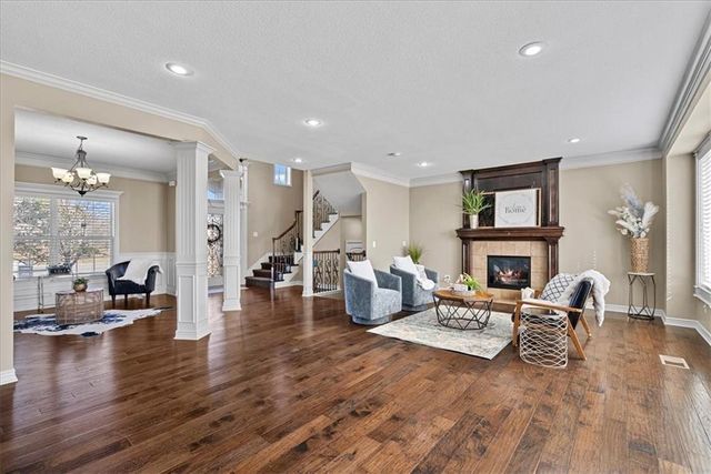 11307 W 158th Terrace, Overland Park, KS 66221