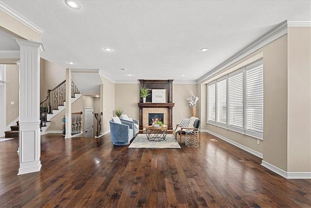 11307 W 158th Terrace, Overland Park, KS 66221