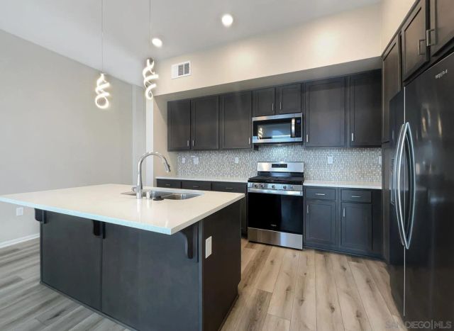 2023 Luzon Ln 6, Chula Vista, CA 91915