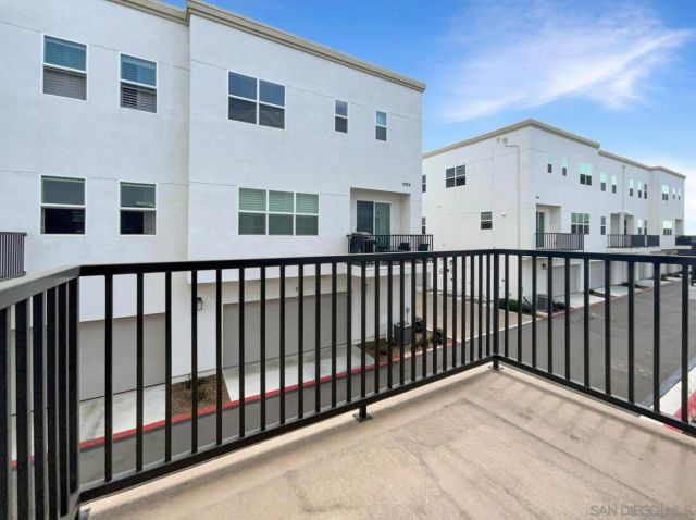 2023 Luzon Ln 6, Chula Vista, CA 91915