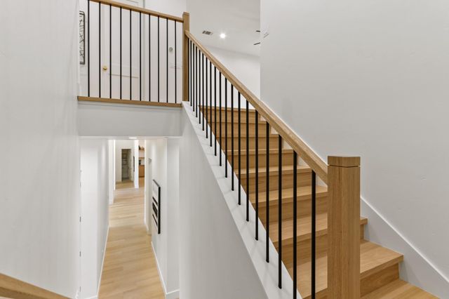 1360 Pars Oak Ln, Carmichael, CA 95608