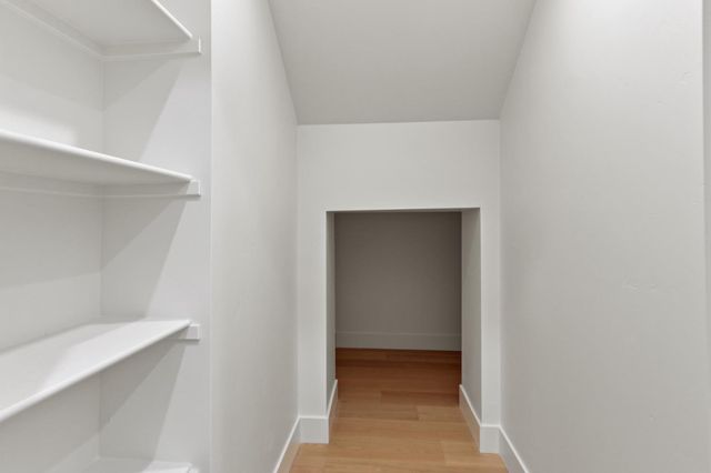 1360 Pars Oak Ln, Carmichael, CA 95608