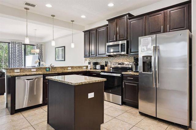 8147 ROSEVILLE BOULEVARD, Davenport, FL 33896