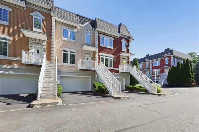 103 Alexander Court, Nanuet, NY 10954