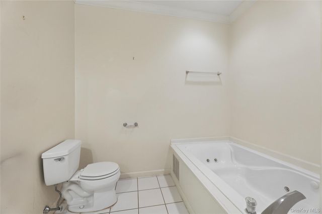 103 Alexander Court, Nanuet, NY 10954