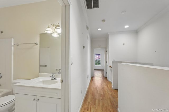 103 Alexander Court, Nanuet, NY 10954