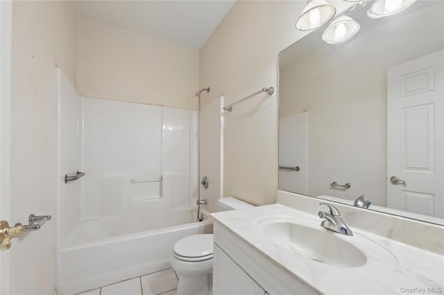 103 Alexander Court, Nanuet, NY 10954