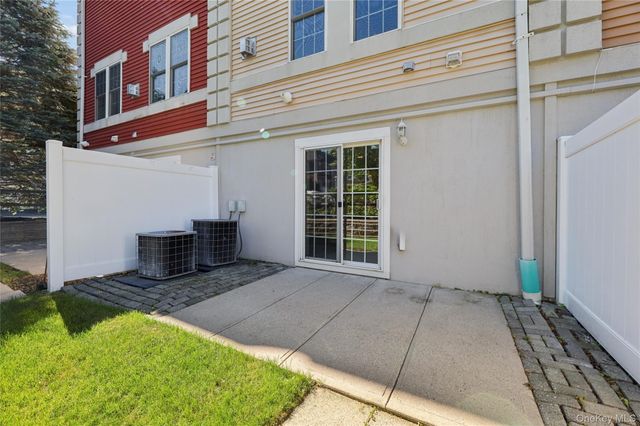 103 Alexander Court, Nanuet, NY 10954