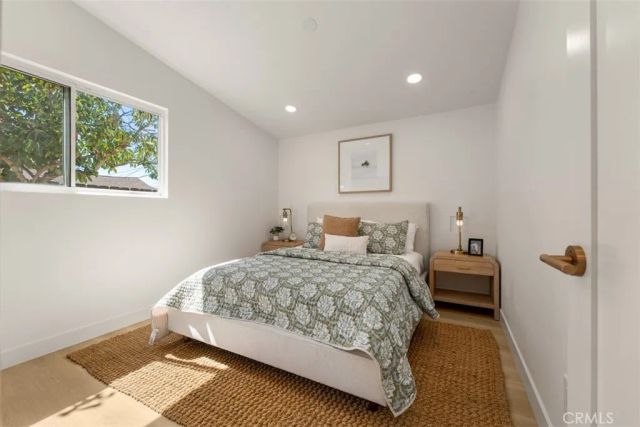 13817 Tobiasson Rd, Poway, CA 92604