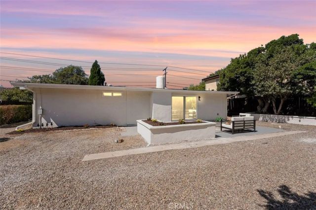 13817 Tobiasson Rd, Poway, CA 92604