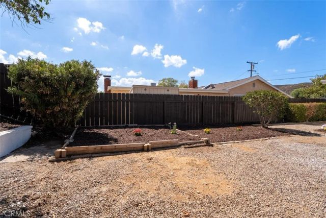 13817 Tobiasson Rd, Poway, CA 92604