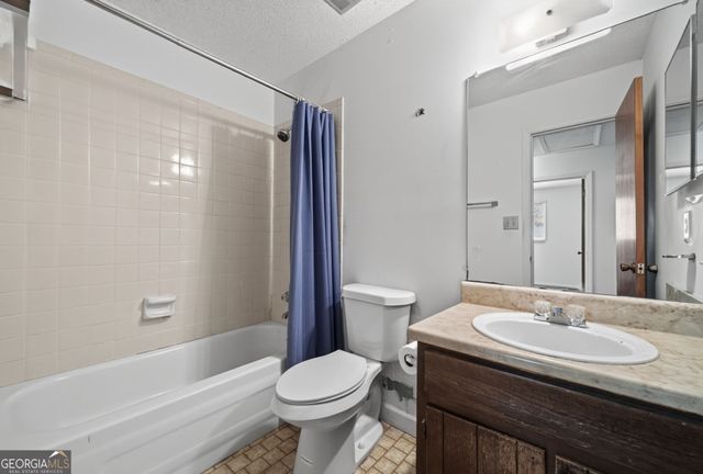 3399 Timbercreek Drive, Lawrenceville, GA 30044