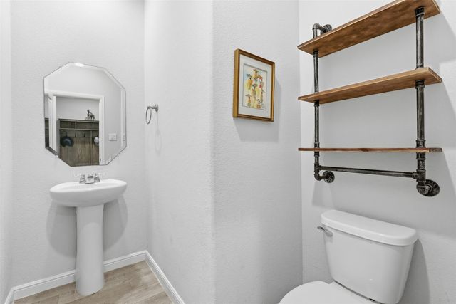 1101 Burlingame Drive, Cleburne, TX 76033