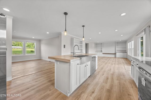 336 Greenbriar Rd, Sweetwater, TN 37874