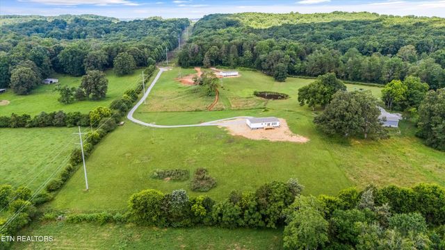 336 Greenbriar Rd, Sweetwater, TN 37874
