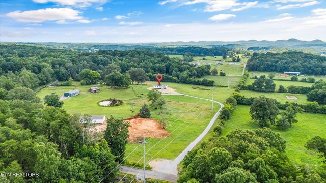 336 Greenbriar Rd, Sweetwater, TN 37874