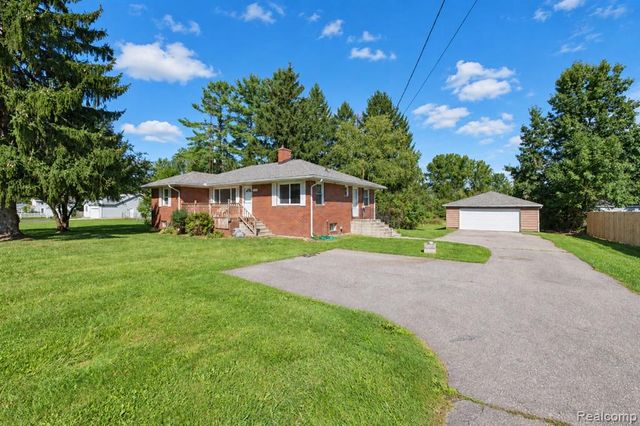 2432 W Farrand Road, Clio, MI 48420