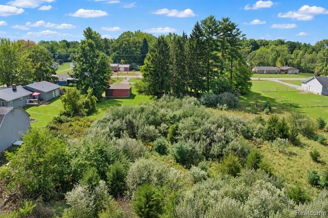 2432 W Farrand Road, Clio, MI 48420