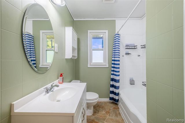 2432 W Farrand Road, Clio, MI 48420