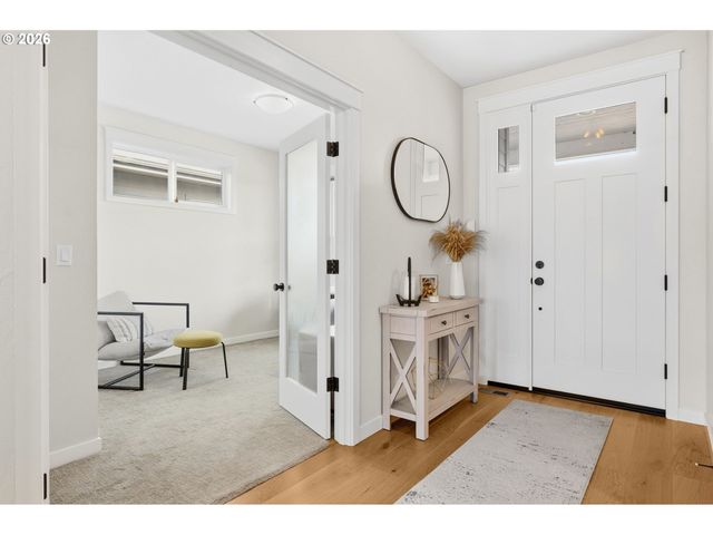 3824 SILETZ St, Eugene, OR 97408