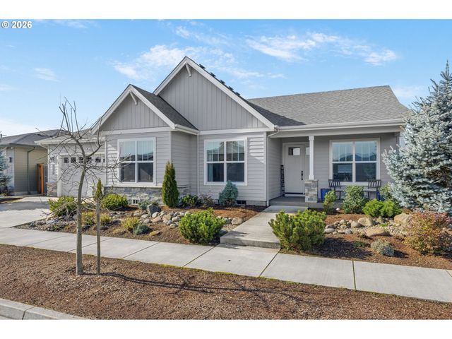 3824 SILETZ St, Eugene, OR 97408