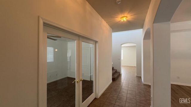 10820 Eagle Vista Drive, Bakersfield, CA 93311