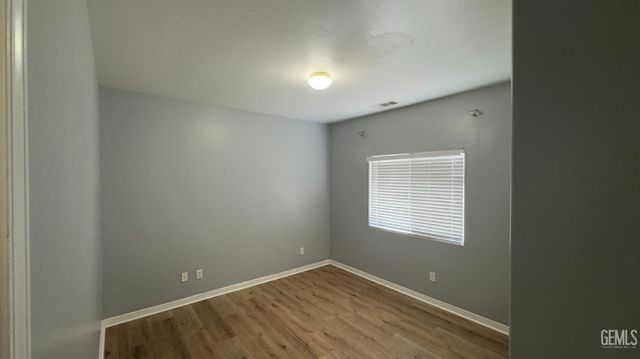 10820 Eagle Vista Drive, Bakersfield, CA 93311
