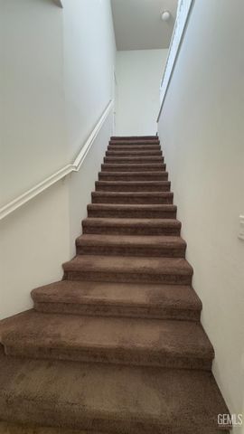 10820 Eagle Vista Drive, Bakersfield, CA 93311