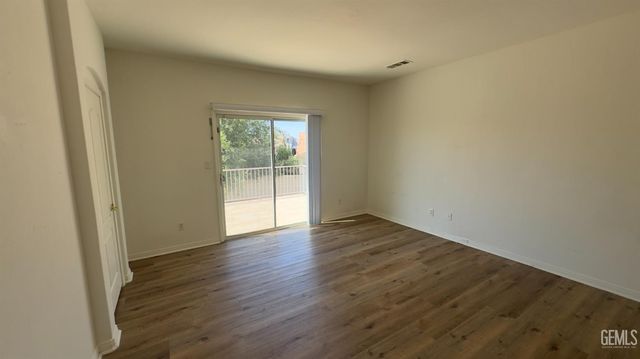 10820 Eagle Vista Drive, Bakersfield, CA 93311