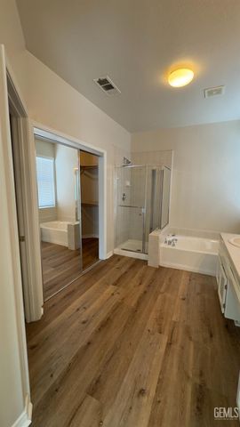 10820 Eagle Vista Drive, Bakersfield, CA 93311