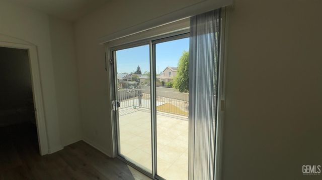 10820 Eagle Vista Drive, Bakersfield, CA 93311