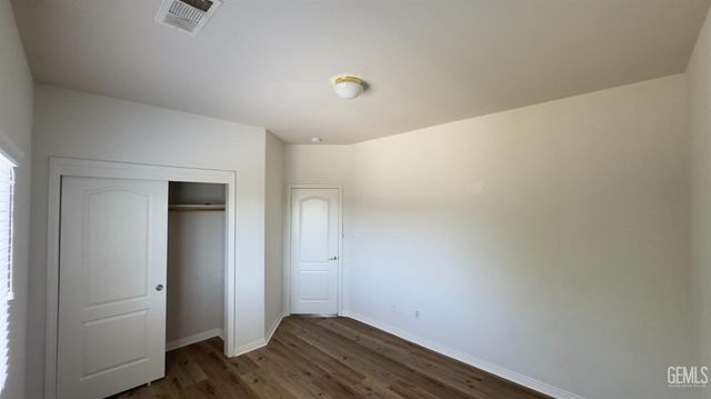 10820 Eagle Vista Drive, Bakersfield, CA 93311