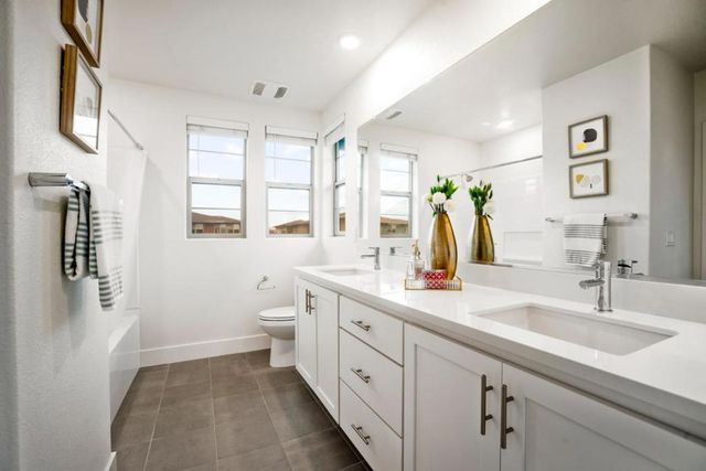 5720 Greige Circle G, Dublin, CA 94568