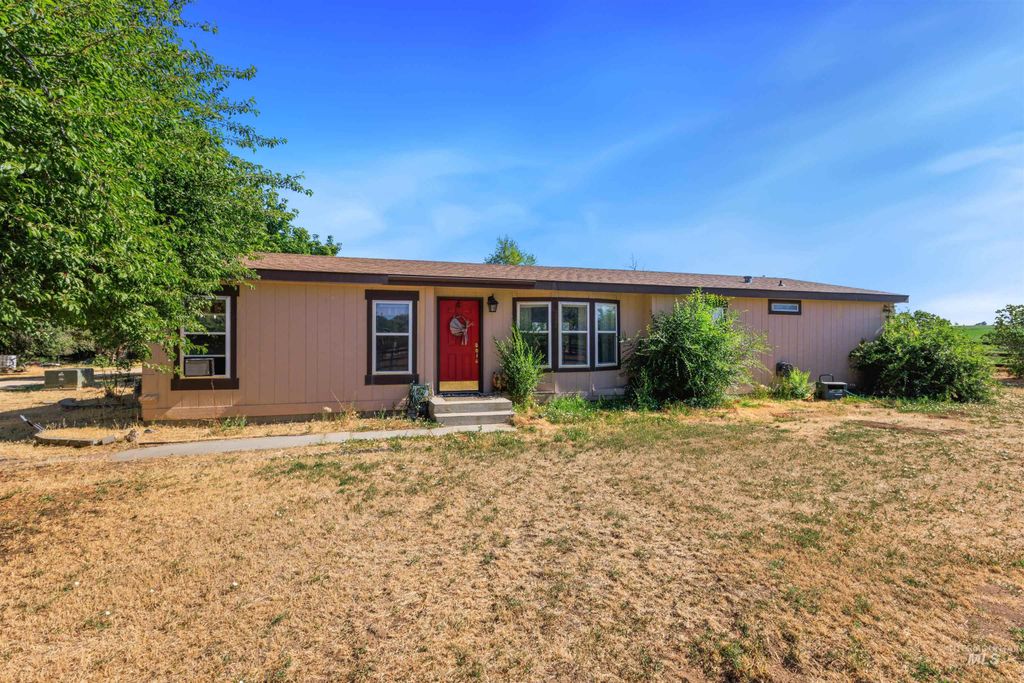 6470 Sunrise Ave, Nampa, ID 83686 photo 3