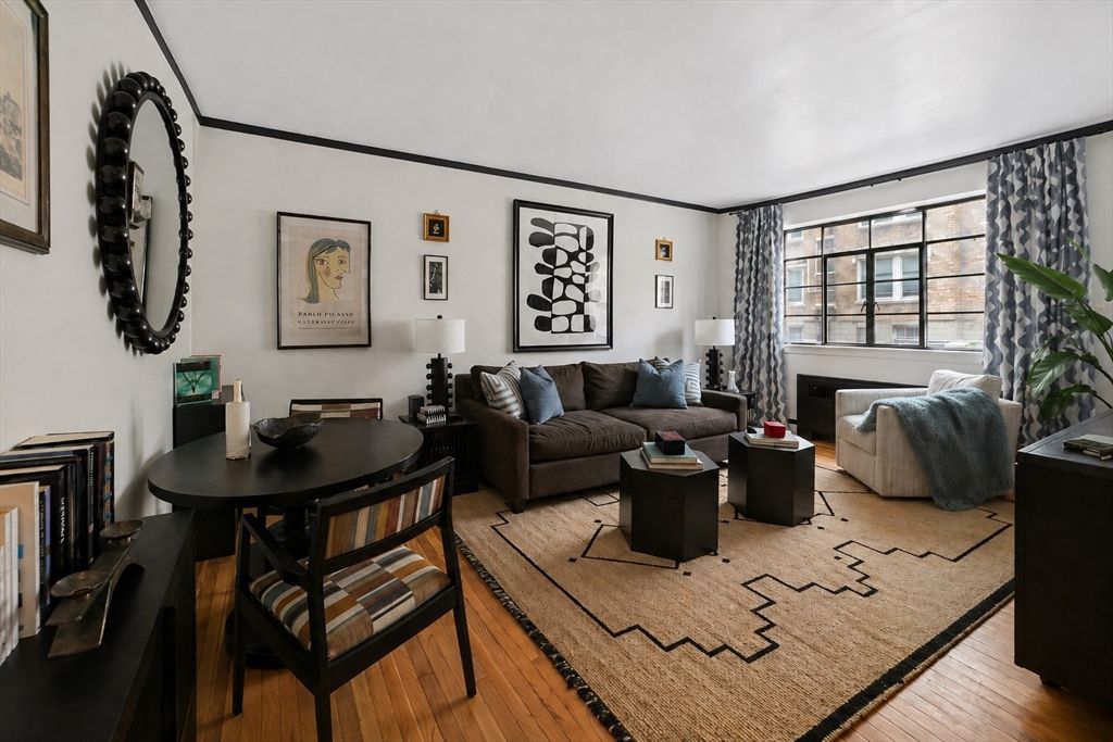 97 Strathmore Rd 2, Boston, MA 02135