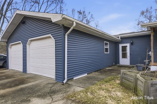 411 Hill Street, Ionia, MI 48846