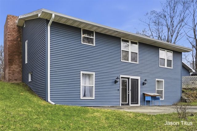 411 Hill Street, Ionia, MI 48846